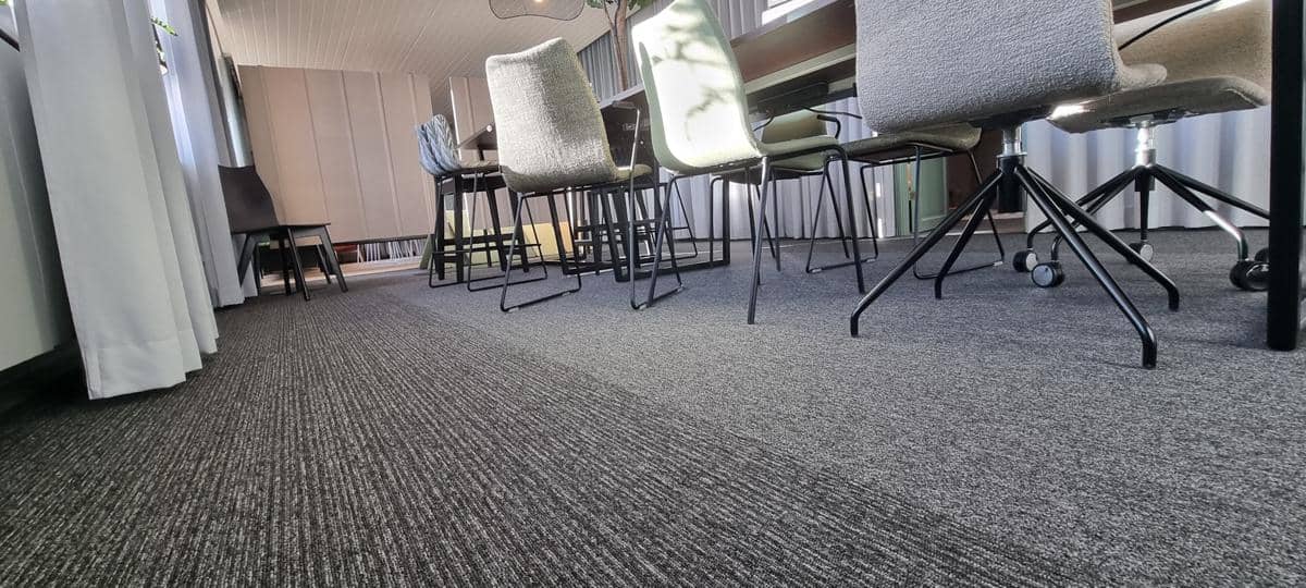 ilustrasi karpet bahan nilon