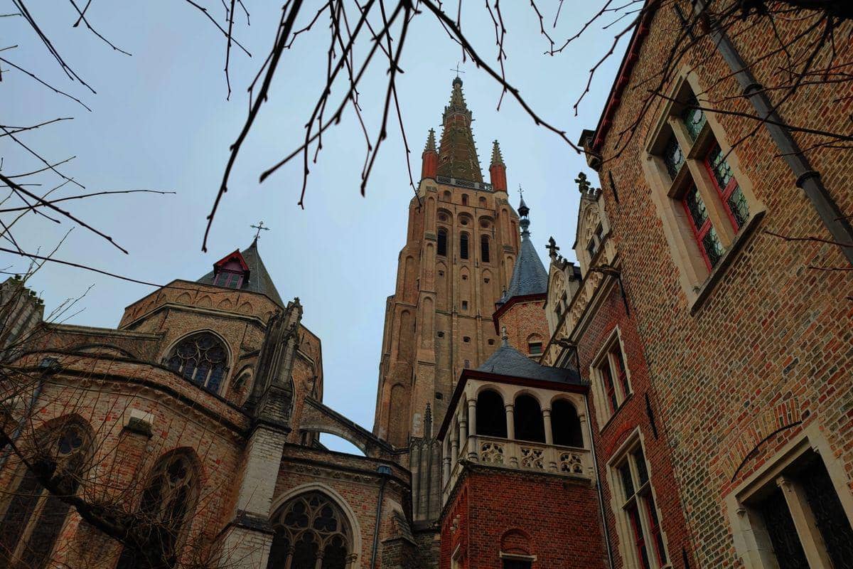 ilustrasi The Church of Our Lady 