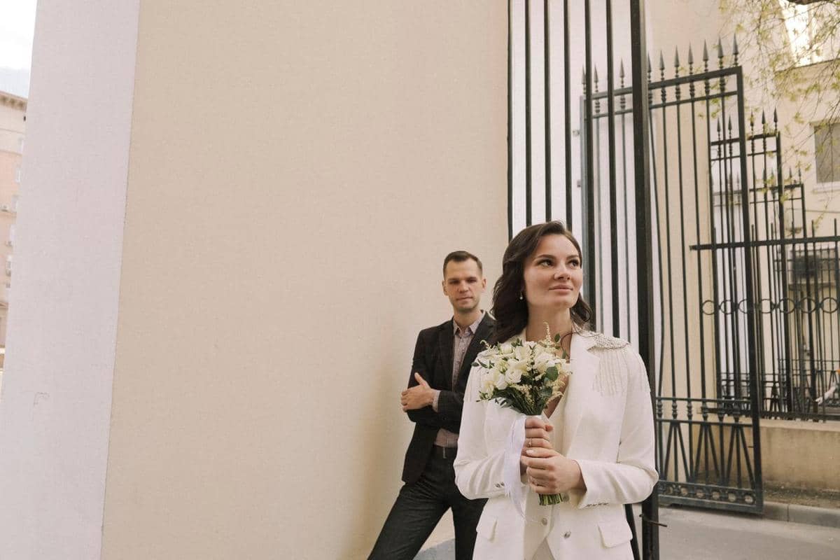 Ilustrasi courthouse wedding
