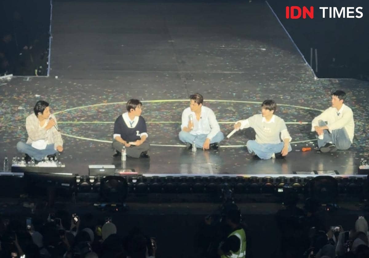 Asyik Karaoke Sama EXO-L di Konser Jakarta, Chanyeol Nyanyi Inikah Cinta