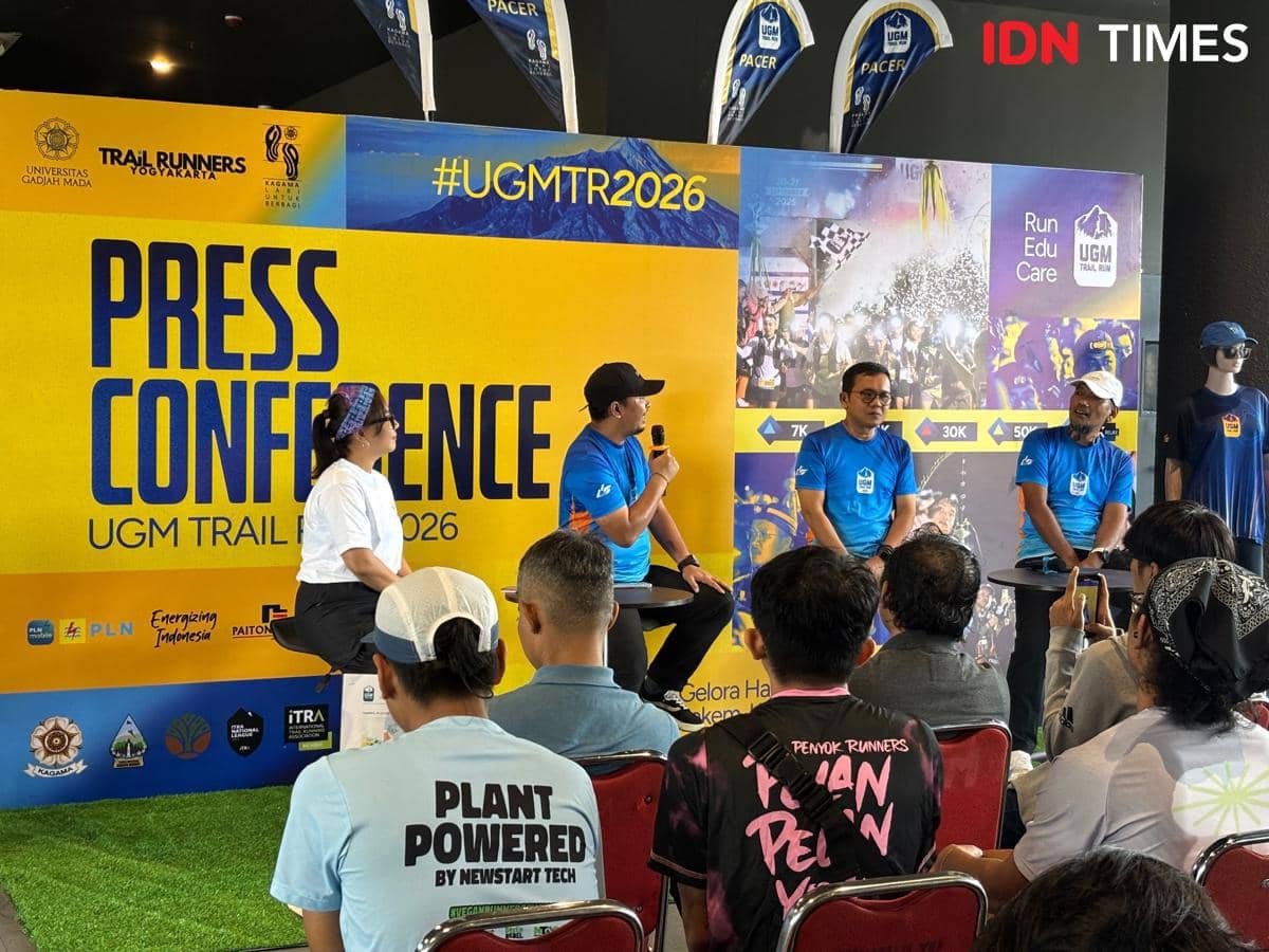 Konferensi pers UGM Trail Run 2026 di Gelanggang Inovasi dan Kreativitas (GIK UGM), Sabtu (6/6/2026). (IDN Times/Herlambang Jati Kusumo)