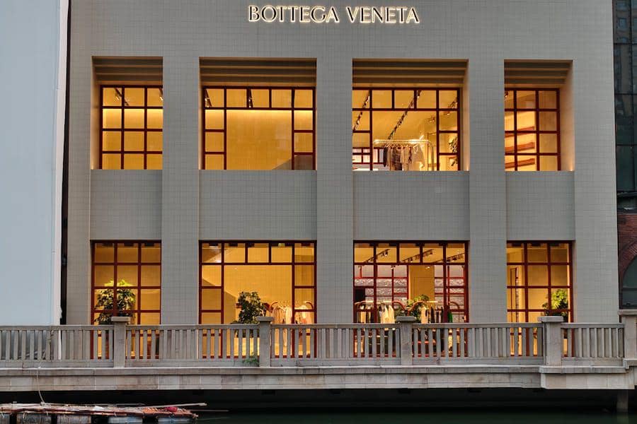 Bottega Veneta (Pexels.com/Lovely Ruby)