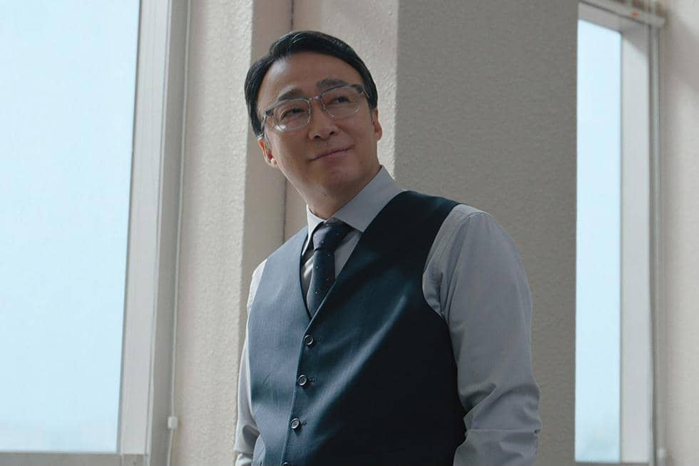 Still Cuts Lee Sung Min di Drakor Teach You A Lesson