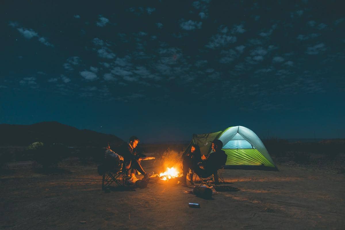 4 Risiko yang Bisa Terjadi di Malam Hari saat Camping, Waspada!