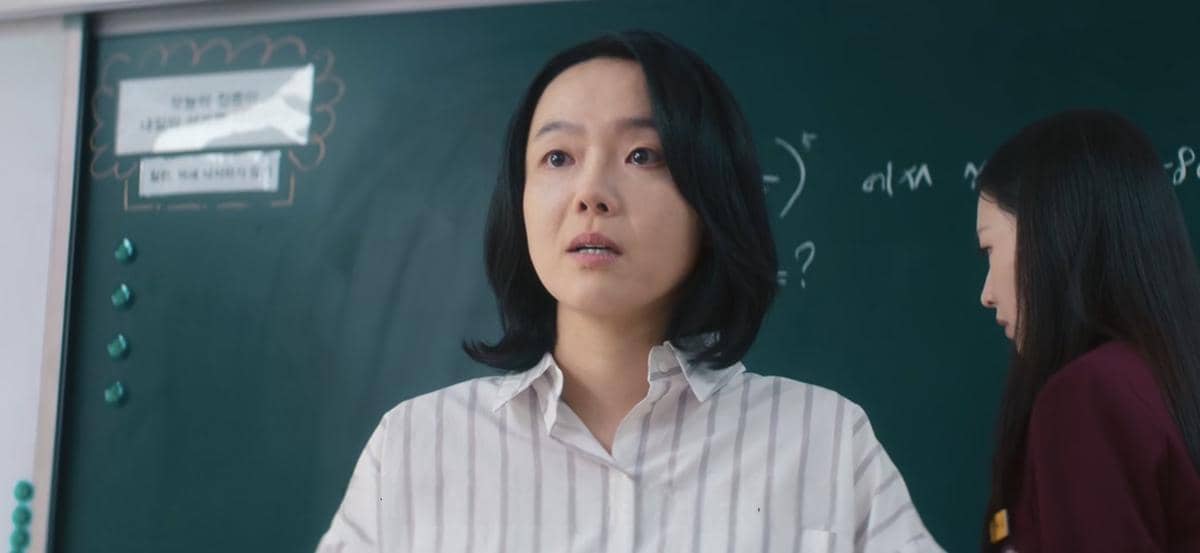 Lee Sang Hee di Teach You a Lesson