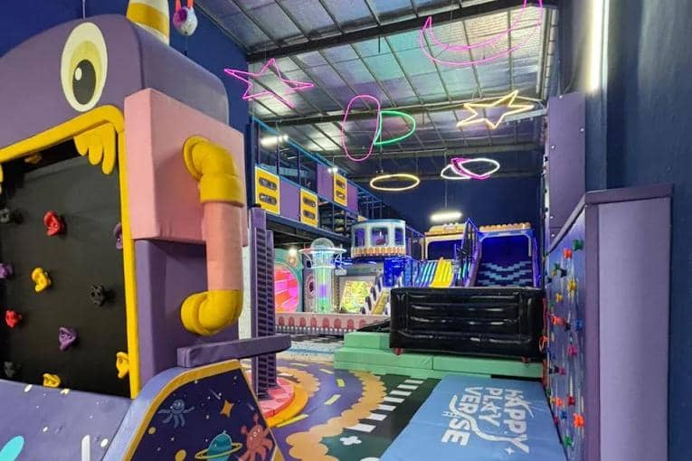potret Happy Play Verse Playground 