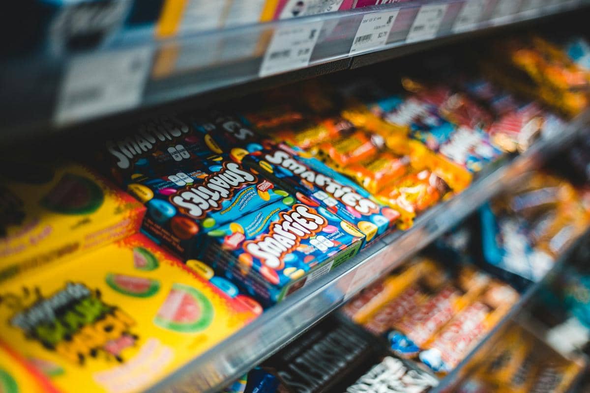 Kenapa Minimarket Meletakkan Permen di Dekat Kasir?