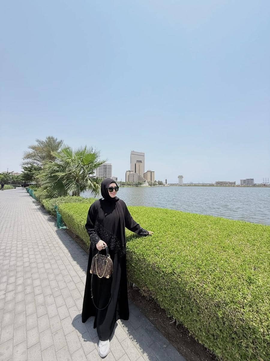 Fitri Carlina saat di Masjid Qisas Jeddah