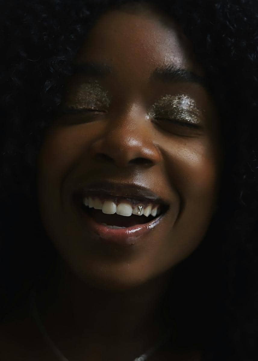 good-faces-DeYeAzsuuNU-unsplash.jpg
