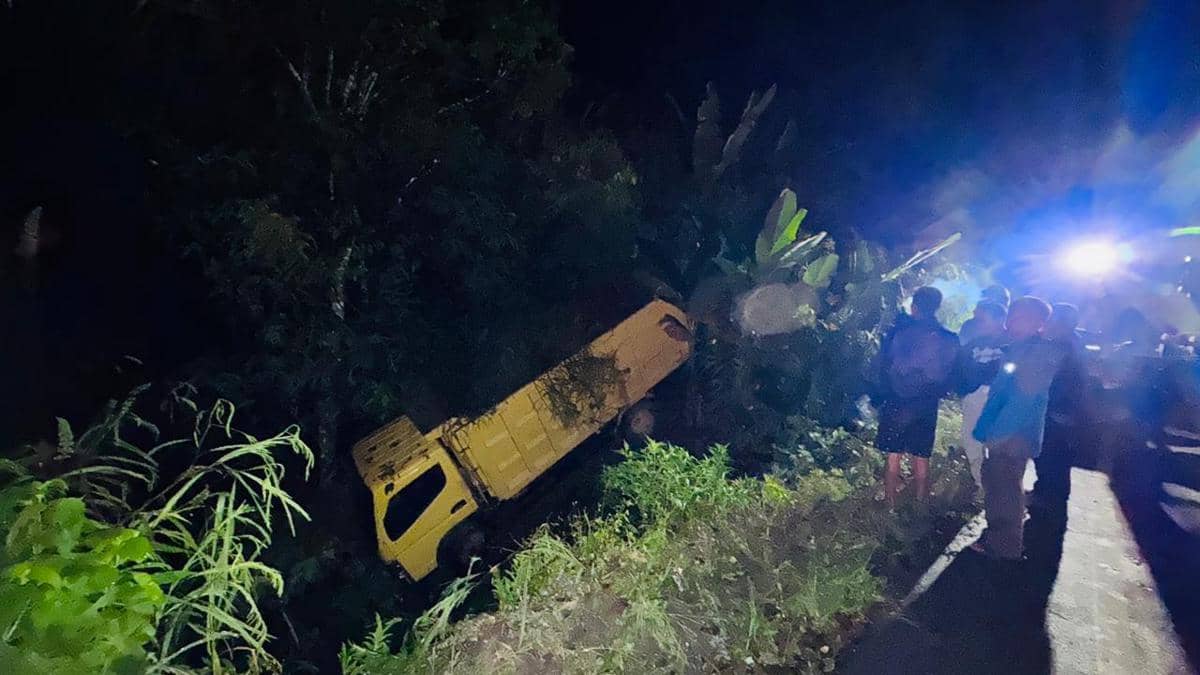 Tabrakan Beruntun Libatkan 4 Kendaraan di Toba, 2 Orang Meninggal Dunia