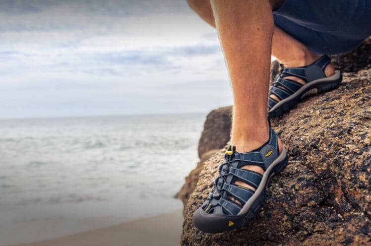 5 Sandal Hiking KEEN Pria yang Nyaman untuk Menjelajah Alam