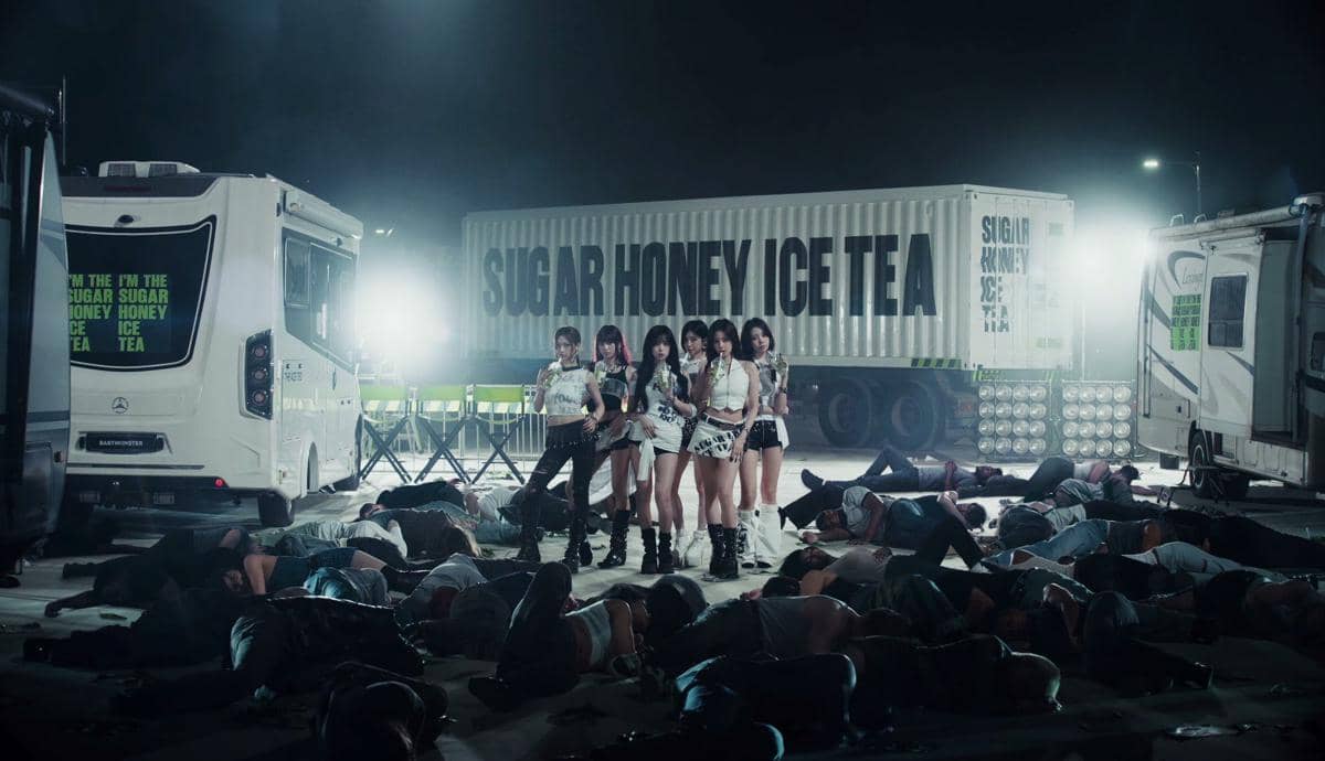 cuplikan MV Sugar Honey Ice Tea