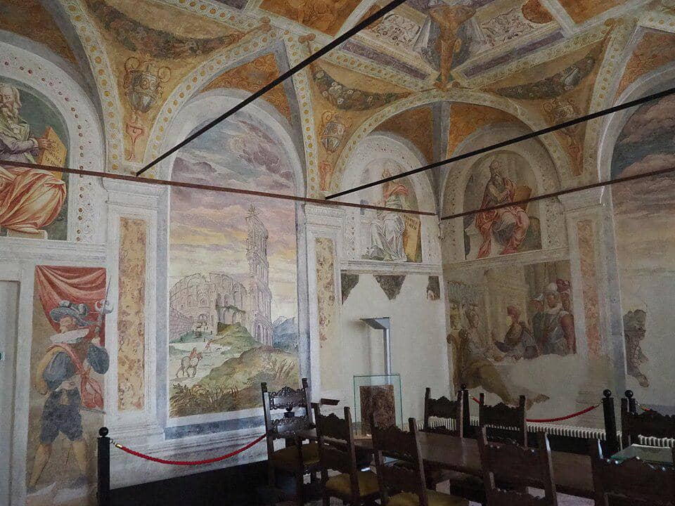 Kastil Estense di Italia
