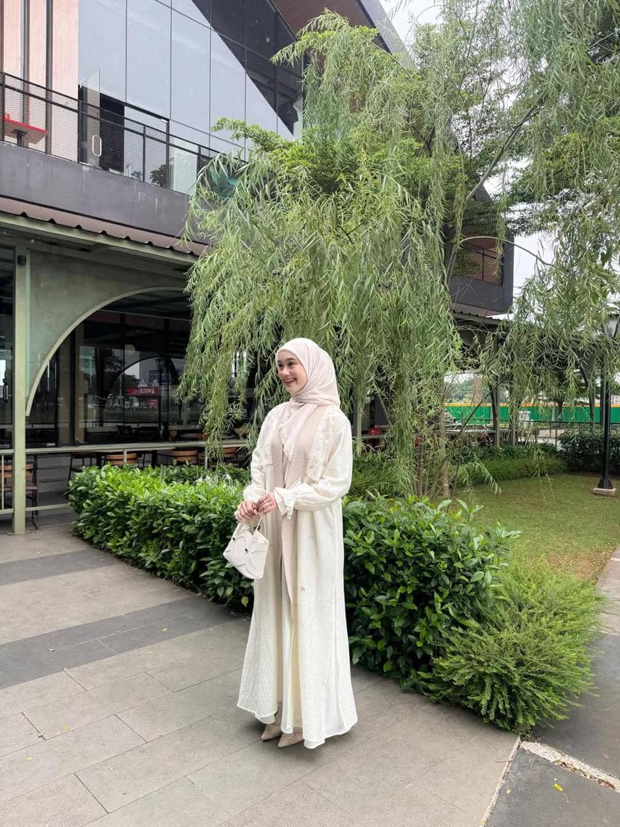 OOTD One Set ala Ravira Naila Khansa