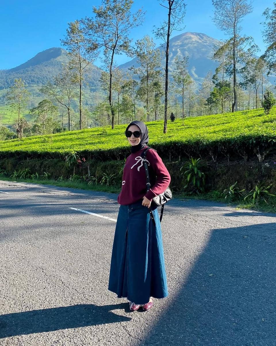 OOTD Rok Denim ala Ika Vanela