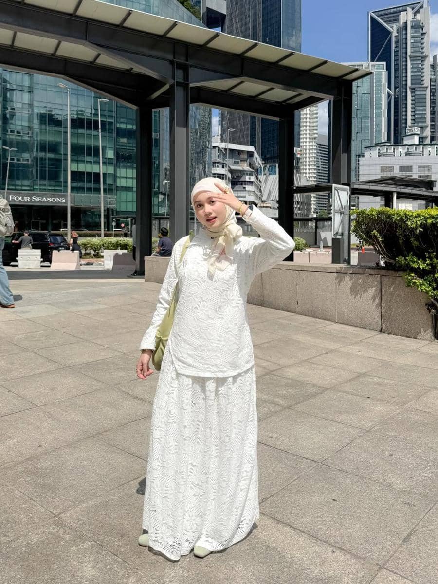 OOTD One Set ala Ravira Naila Khansa