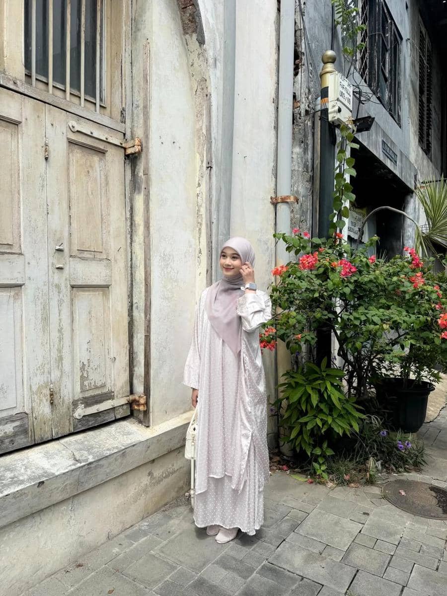 OOTD One Set ala Ravira Naila Khansa