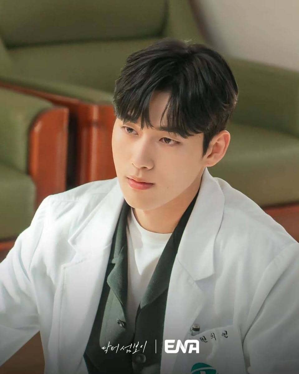 Still cut drama Doctor On The Edge