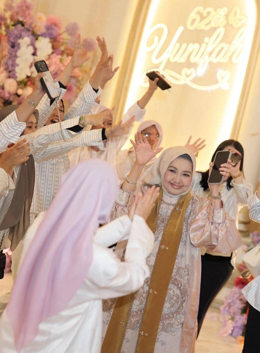 Ulang tahun ibunda Ria Ricis ke-62 (instagram.com/riaricis1795)