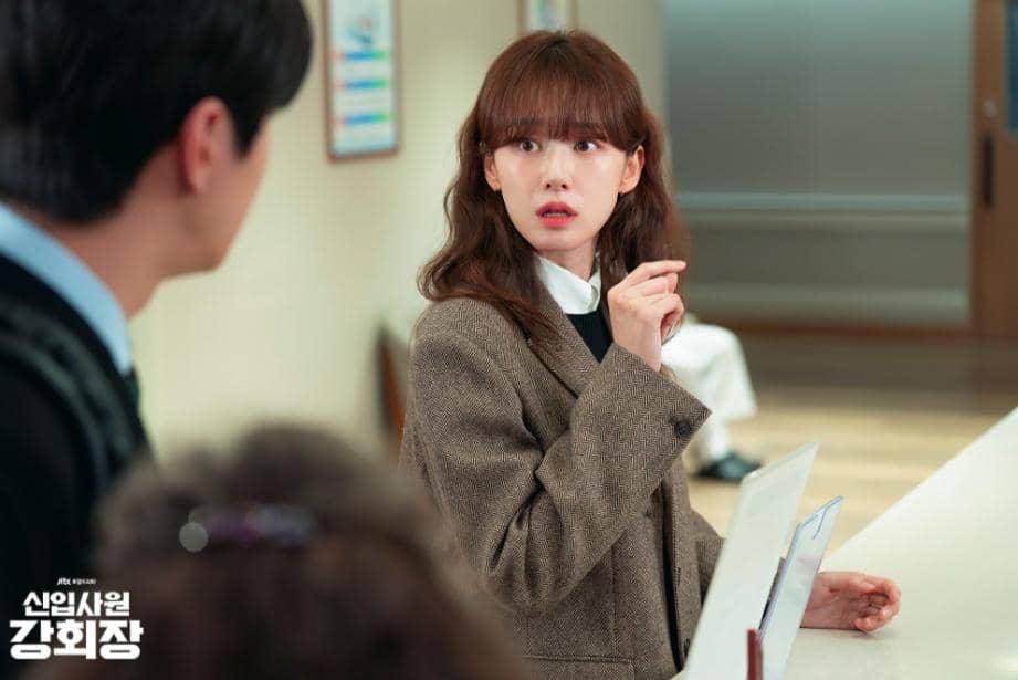cuplikan drama Reborn Rookie
