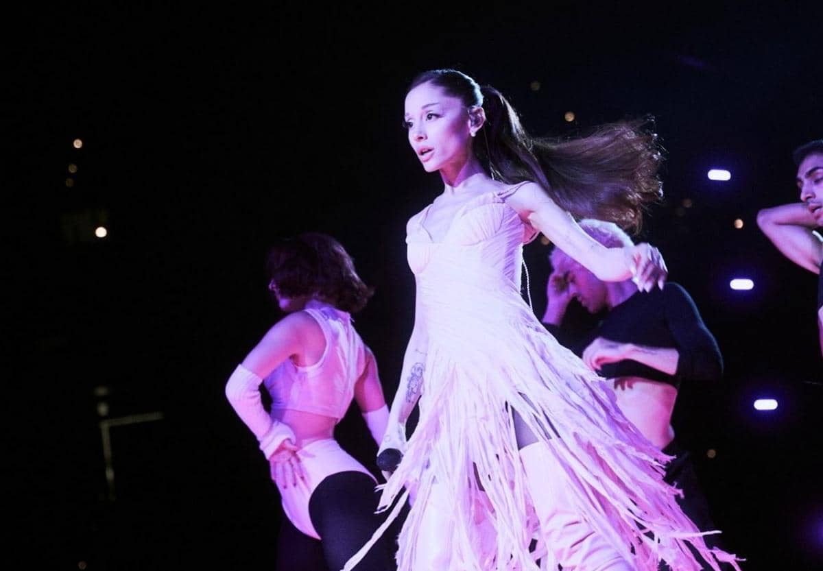 Ariana Grande dalam The Eternal Sunshine Tour