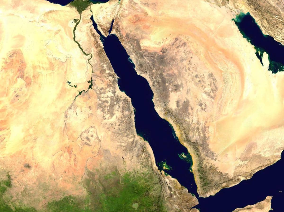 Houthi Larang Kapal Israel Berlayar di Laut Merah, Kenapa?