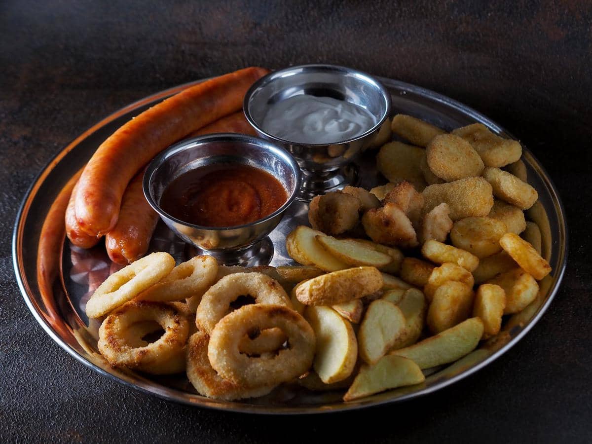 ilustrasi snack platter