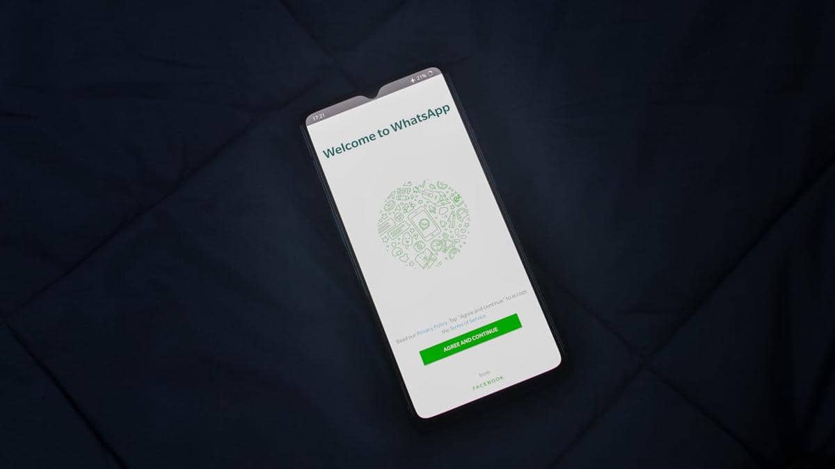 ilustrasi aplikasi WhatsApp