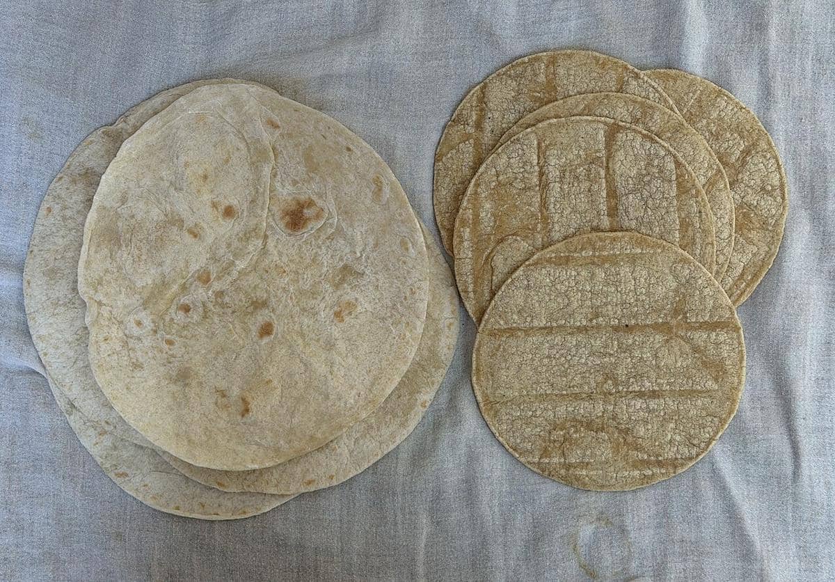 ilustrasi bahan quesadilla ayam