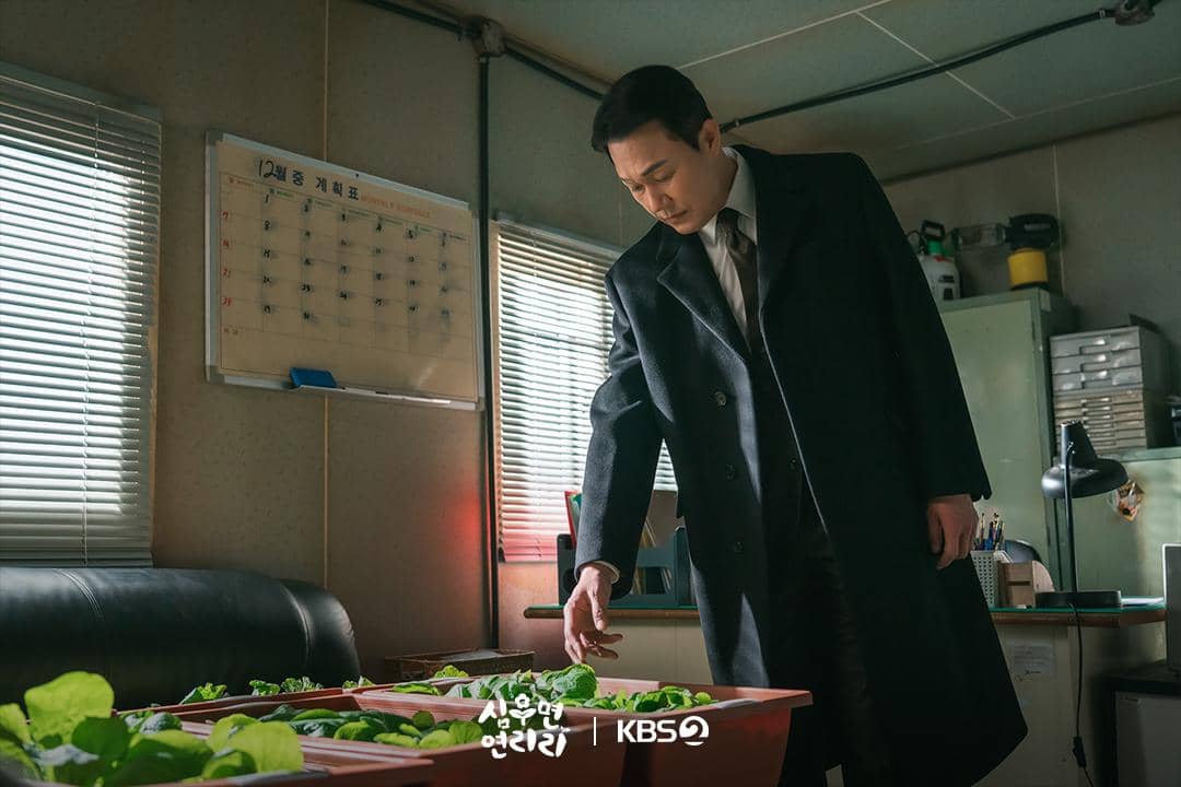 7 Upaya Tae Hun Menyelamatkan Tanah Yeonriri di Cabbage Your Life