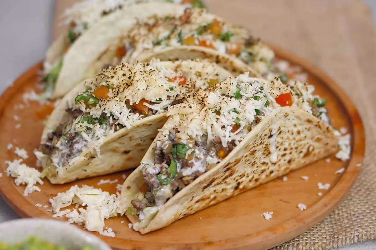ilustrasi beef taco