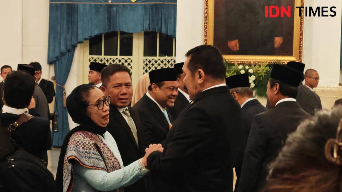 Tangis Nanik S Deyang Pecah Usai Sah Jadi Kepala Badan Gizi Nasional