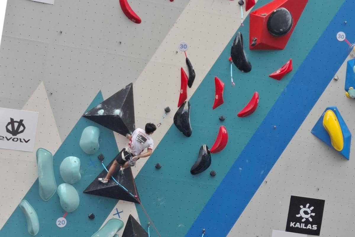 Atlet lead putra Merah-Putih, Putra Tri Ramadhani, berlaga di World Climbing Series Praha 2026 (dok.FPTI)