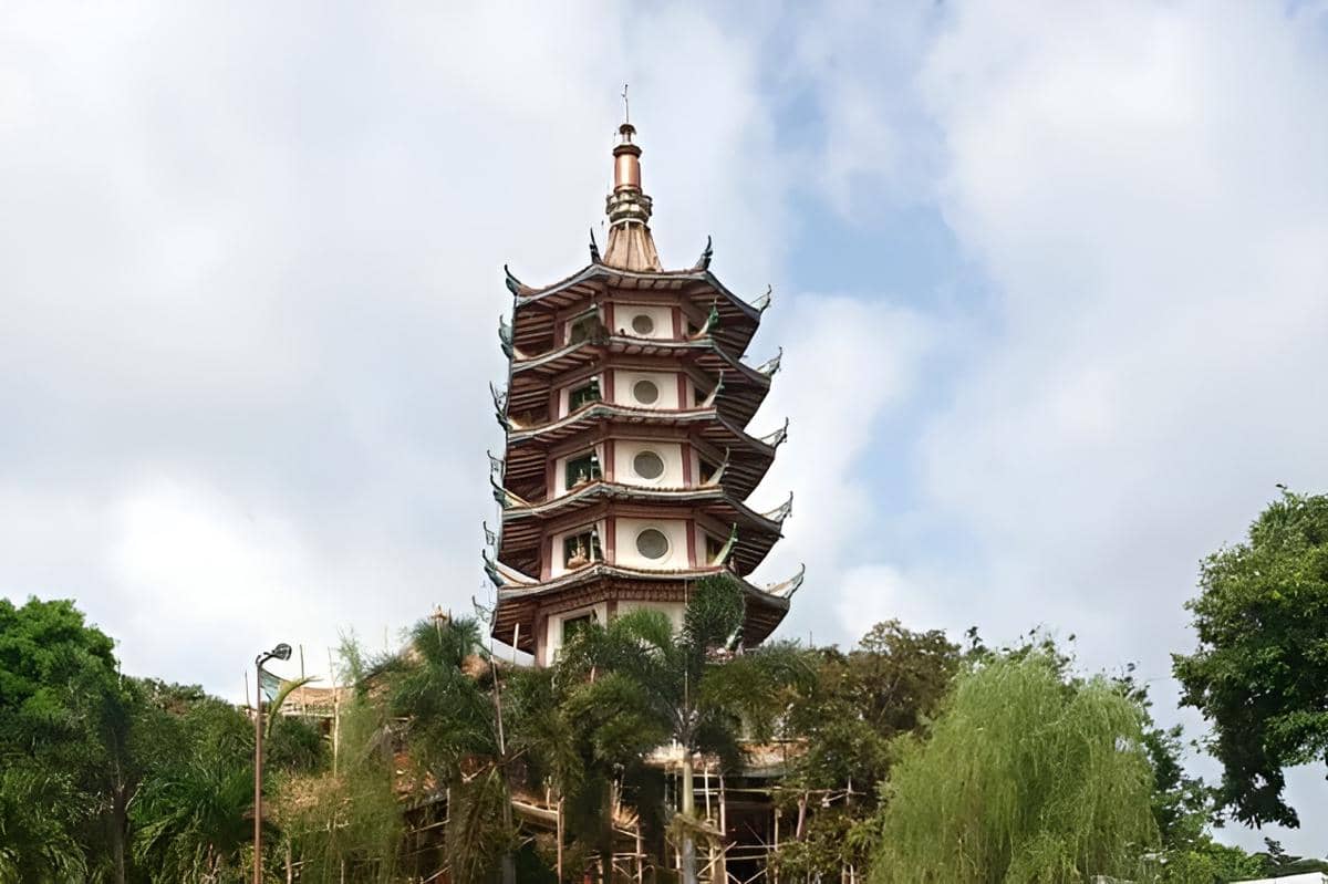 Cara ke Pagoda Avalokitesvara Watugong dari Pusat Kota Semarang