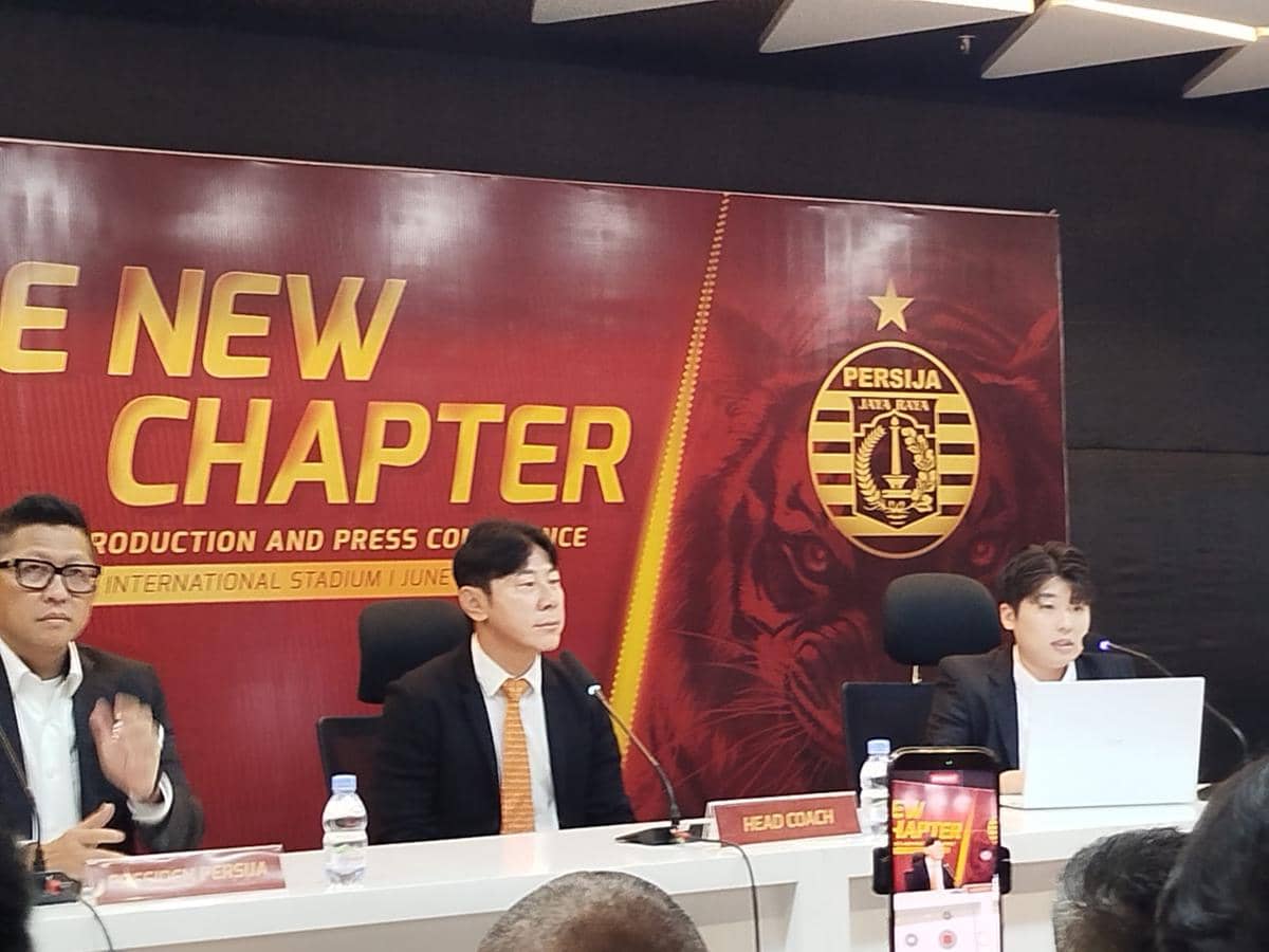 Persija Ikat Shin Tae Yong dengan Kontrak 3 Tahun