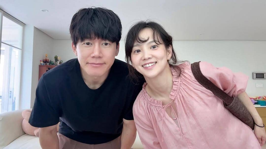 Kim Mu Yeol dan sang istri, Yoon Seung Ah