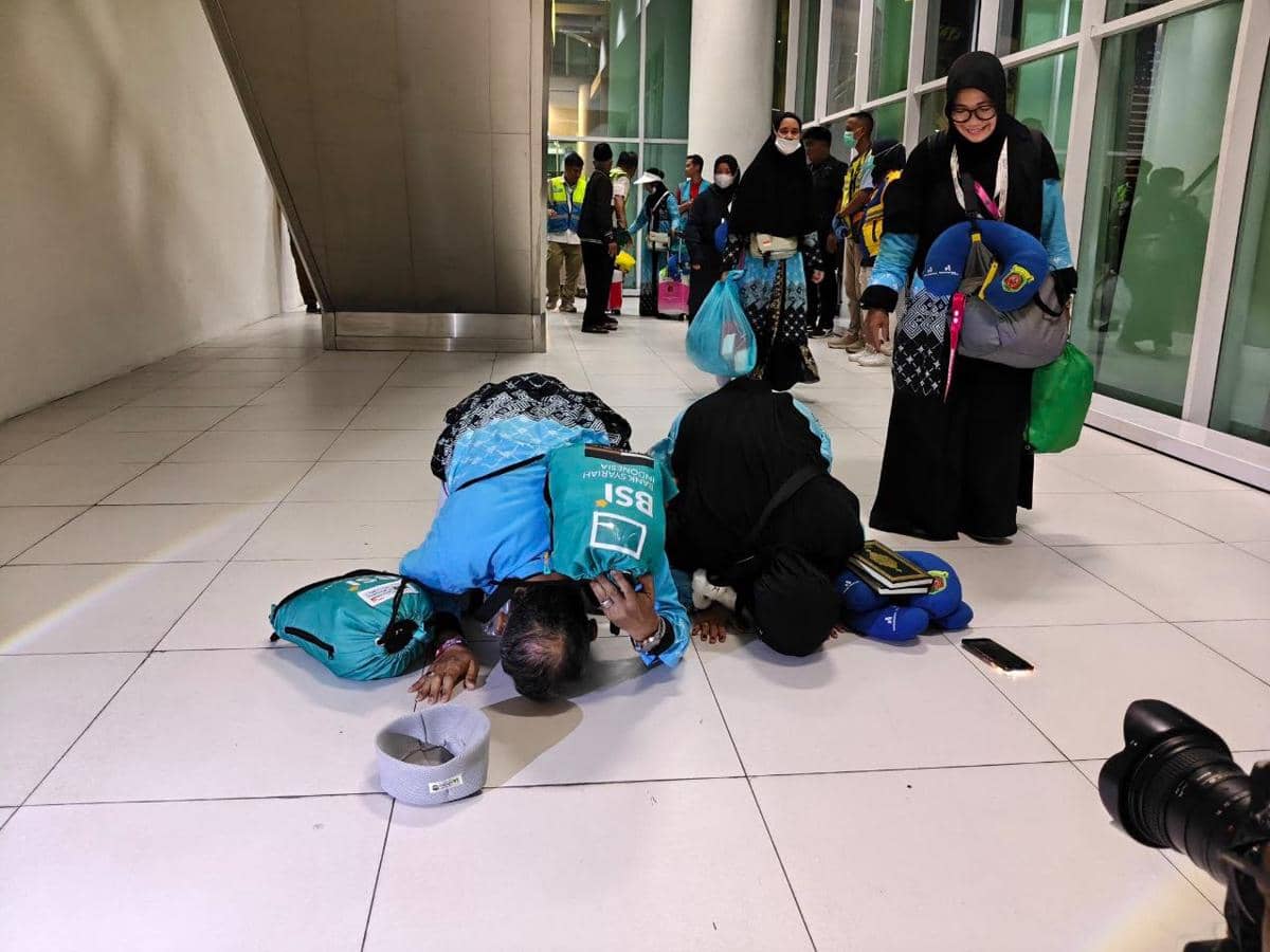 Jemaah Haji Mulai Pulang, 360 Orang Kloter 1 Tiba di Bandara Sepinggan
