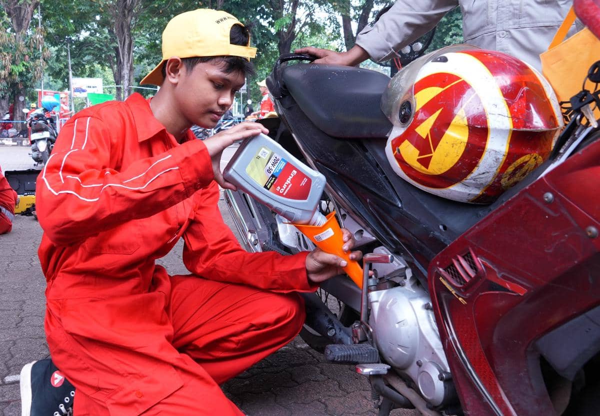 Pertamina Lubricants Gratiskan Ganti Oli untuk 2.500 Guru DKI Jakarta