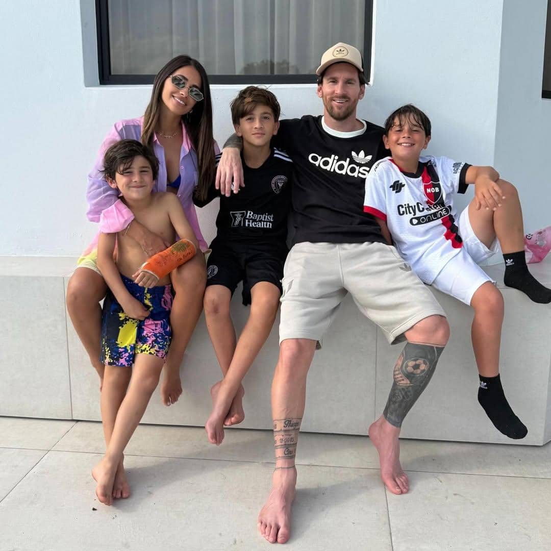 Ilustrasi Messi bersama keluarga (instagram.com/leomessi)