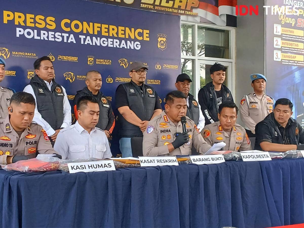 Konferensi pers Polresta Tangerang dengan jajaran polisi membahas penangkapan dua pelaku pembunuhan pedagang cilok di Cikupa.