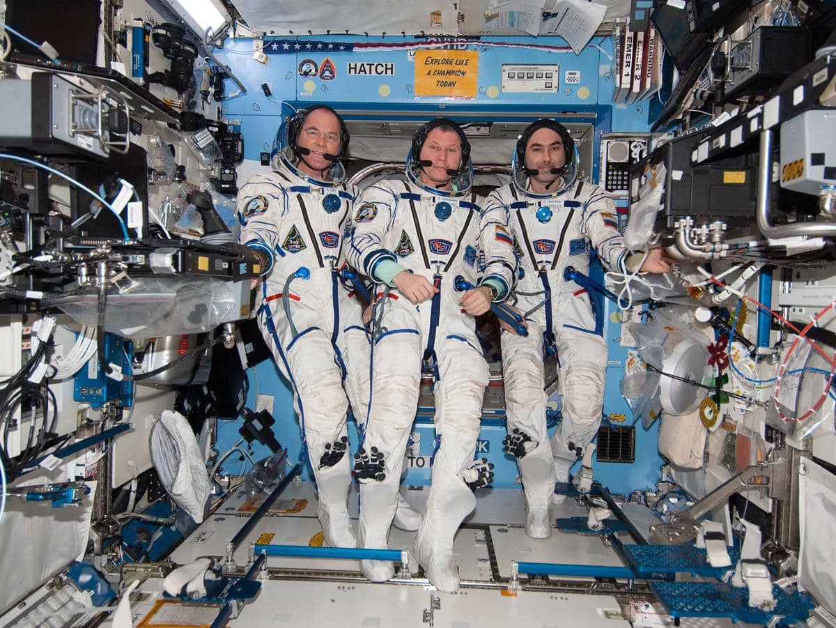 potret astronaut yang siap siaga saat menghadapi katastropik di luar angkasa