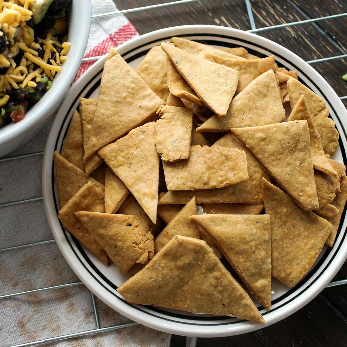 https://www.pexels.com/photo/tortilla-chips-on-plate-10497790/