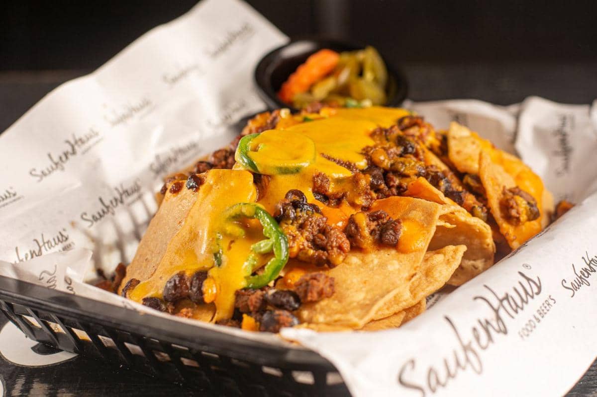 6 Cara Mengolah Camilan Nachos agar Tetap Crispy Lebih Lama