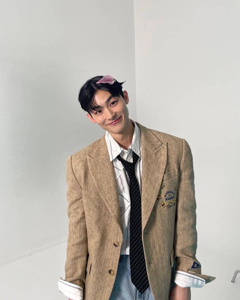 potret Lee Seung Gyu