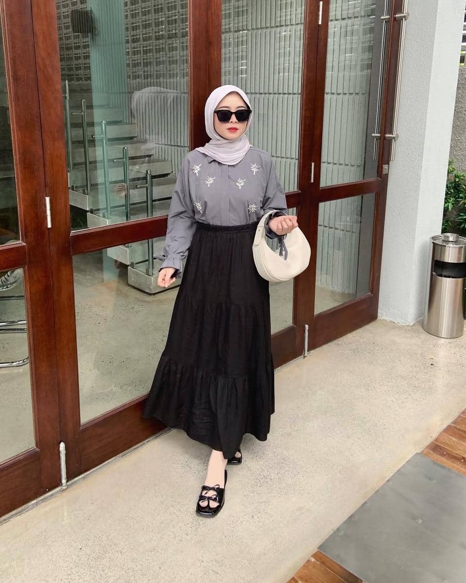 OOTD Pakai Rok ala Ega Shalsa