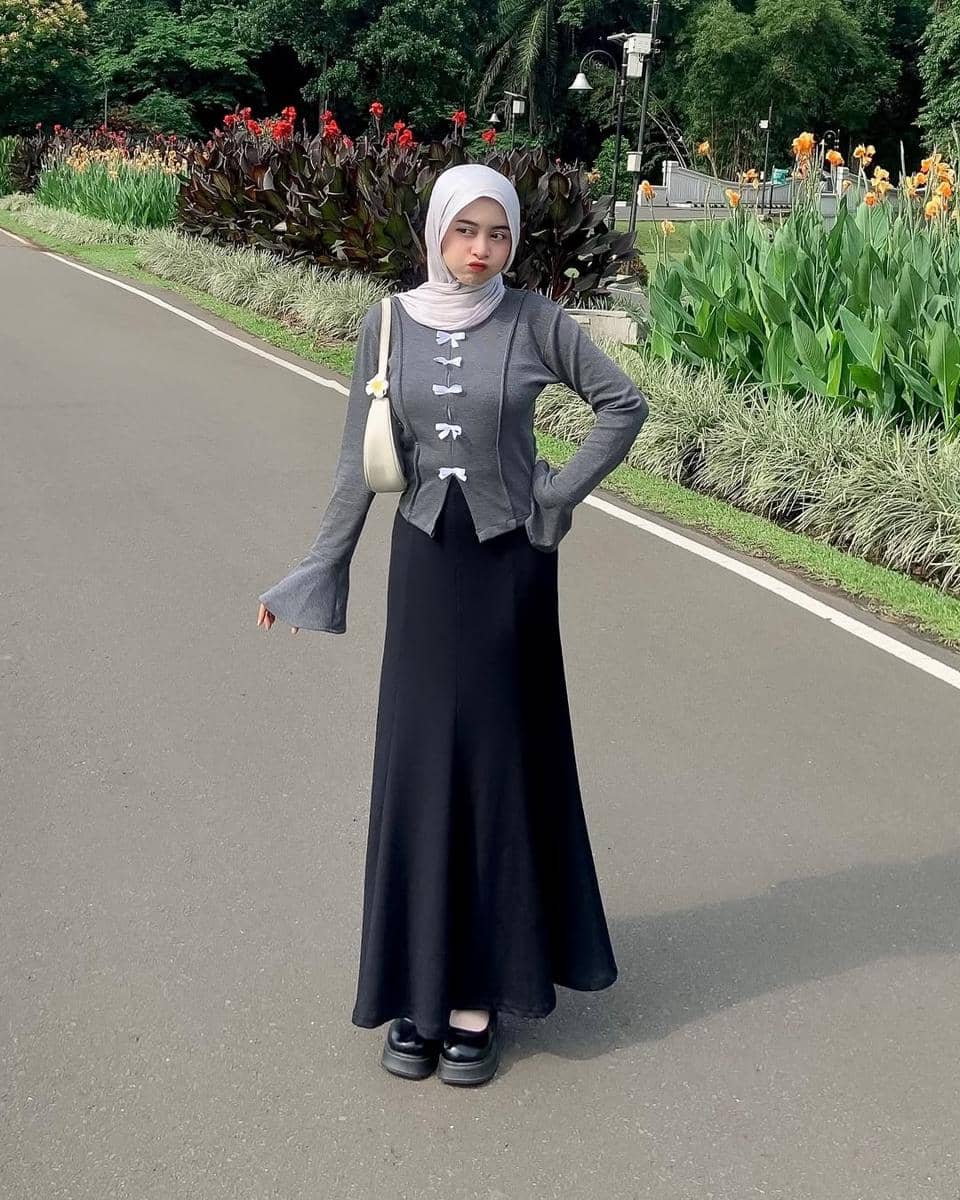 OOTD Pakai Rok ala Ega Shalsa