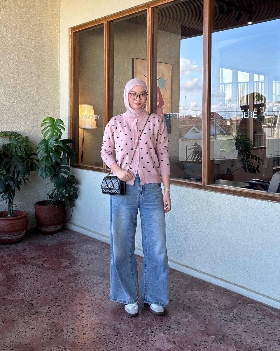 OOTD Sneakers Adidas Samba ala Lutvy Putri