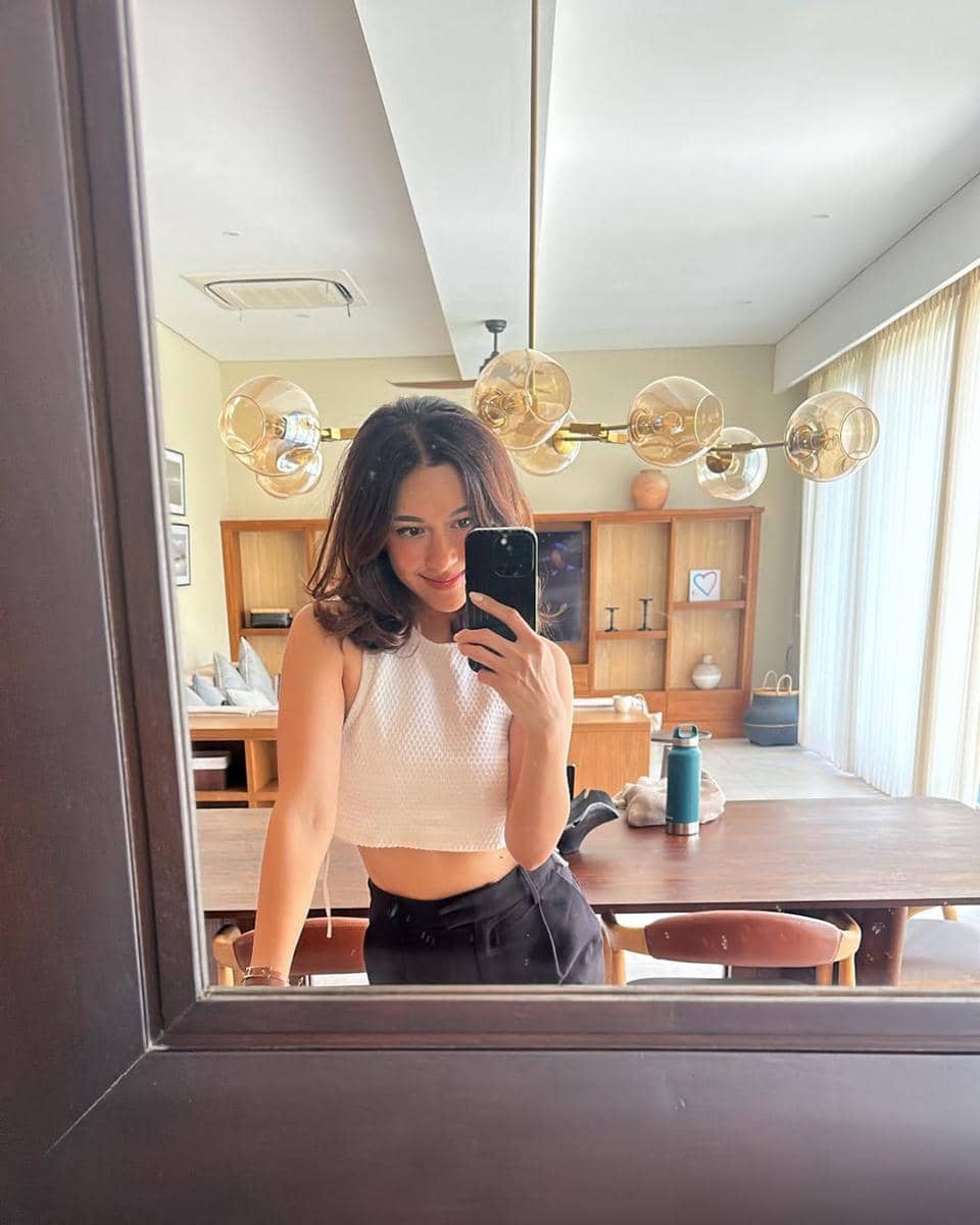 dekorasi sudut rumah Nana Mirdad