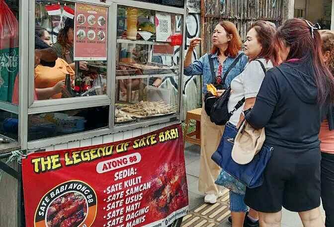 5 Kuliner Babi Legendaris di Bogor yang Bikin Pelanggan Rela Antre