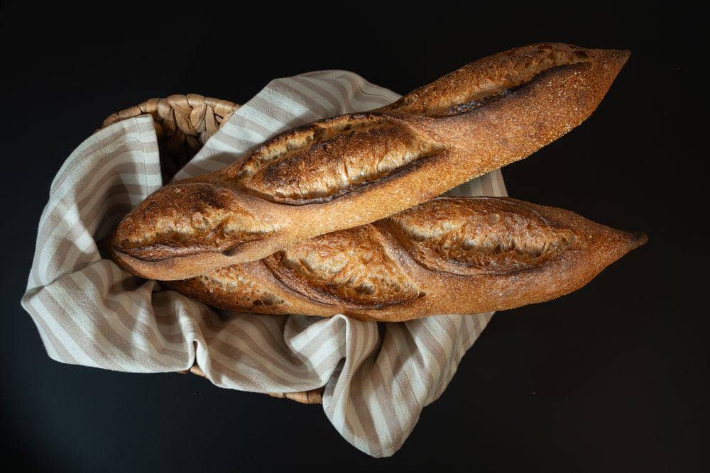 ilustrasi roti baguette